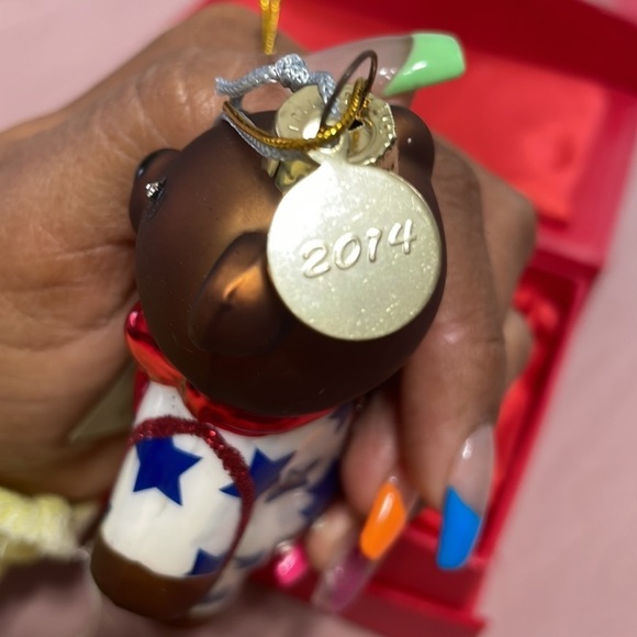 Swarovski Designer Bear Ornament St. Jude - Picture 7 of 7